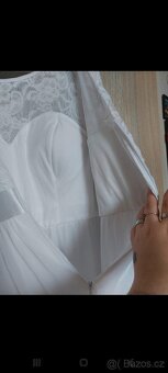 Svatební šaty a závoj - 14