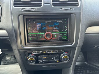 Volkswagen Golf 1.6MPI 75kW 2009 106321kmbez koroze - 14