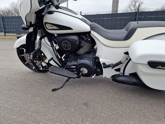 INDIAN CHIEFTAIN DARK HORSE  2019 4500 km - 14