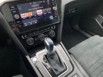 Volkswagen Passat 1.4 GTE Highline, PANO, Plug-in-Hybrid - 14