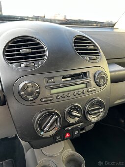 VW Beetle 1999 2.0 85 kw - 14