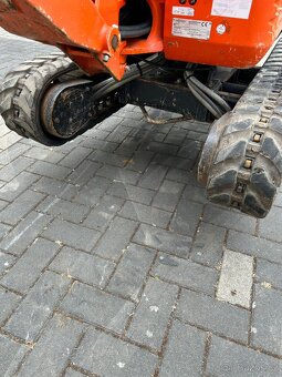 Minibagr Kubota U10 s nulovým přesahem zádě - 14