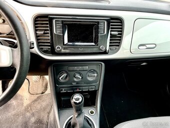 VW New Beatle 1.2 77kW, uj 108tis, 2016, 2.maj. AC - 14