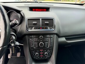 Opel Meriva, 1.4 Turbo 103 kW digi. klima - 14