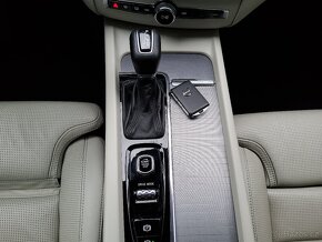 XC60 T5 2.0 184kW INSCRIPTION AT8 AWD 1maj ČR vzduch tažné - 14