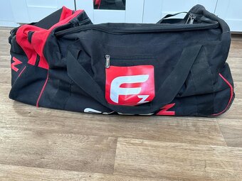 Florbalová výstroj - 14