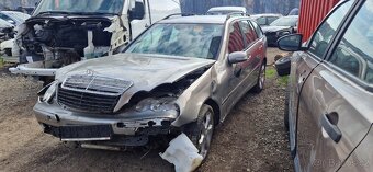 Mercedes Benz W203 combi C 220CDi 110kw - 14