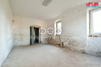 Prodej rodinného domu, 300 m², Plesná, ul. Farní - 14