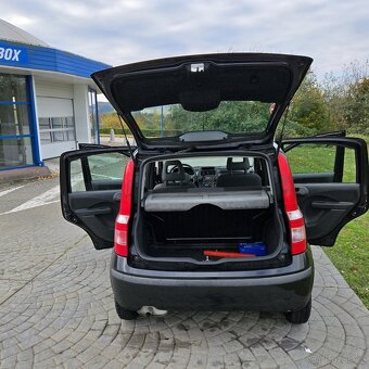 PĚKNÁ, BENZÍNOVÁ FIAT PANDA R.V : 2010 REZERVAC - 14