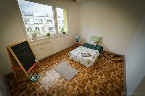 Liberec - Doubí, prodej prostorného bytu 4+1 s lodžií (85 m2 - 14