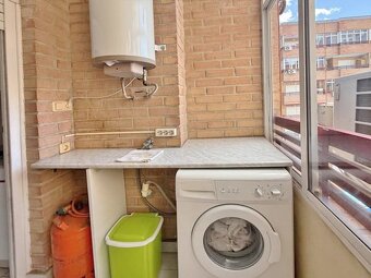 Na prodej prostorný apartmán 2+kk TORREVIEJA - 14