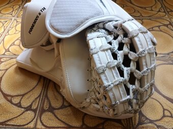 Brankářská lapačka Bauer Vapor Hyperlite 2, custom, klas. g. - 14