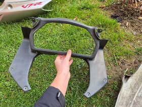 Honda VFR 800 FI 1998 - 2001 - plasty - 14