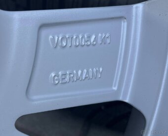 Volkswagen Golf 8 disk 6,5x17 5x112 ET46 pneu 205/50/17 93V - 14