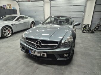 Mercedes SL63 AMG rok 2010, 83.000km - 14