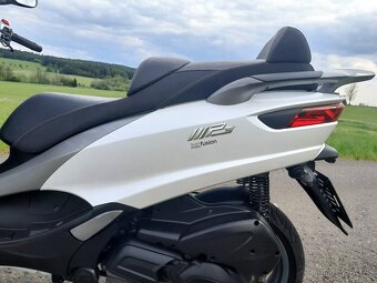 Piaggio MP3  300i   ABS,ASR - 14