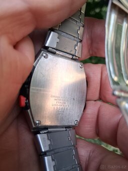REZERVACE.Nefunkční  hodinky CITIZEN - 14