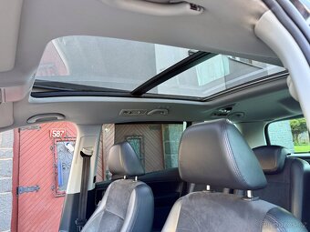 Volkswagen Sharan,  2.0 TDI 103 KW DSG HIGHLINE 2 sady kol - 14