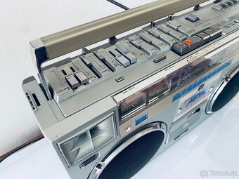 Radiomagnetofon/ boombox REZERVACE JVC RC-M70, rok 1980 - 14