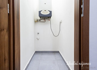 Pronájem bytu 2+kk, Biskupcova, Žižkov, 21900 Kč/měs, 44 m2 - 14