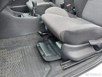 Prodám Škoda Fabia II - 14