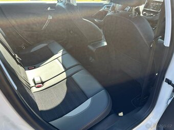 Peugeot 2008 1.2T 81kw AT Allure - 14