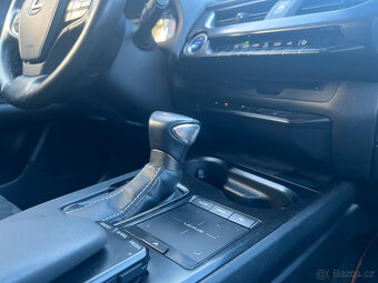 Lexus UX 250h Launch Edition 4x2 - navi,LED,temp,vyh.s,178PS - 14