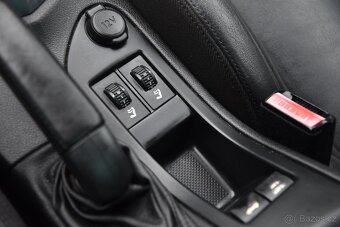 Peugeot 308 CC 2.0 HDi 6st,KŮŽE,KLIMA,TEMP,VÝHŘEV,VENTILACE - 14