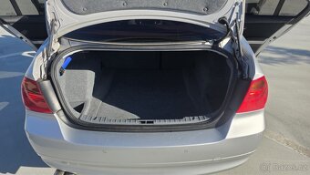 BMW E90 2.0i 2007 - 14