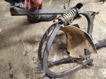 Jawa Pionyr kostra - 14