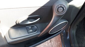 Renault Clio - 14