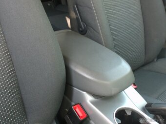Ford C-MAX 1,6 16V PDC,vyhřív.sklo+sedad.,NAVI,92KW - 14