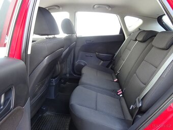Hyundai i30 1.4i,80kW,NovéČR,s.kniha,klima, - 14