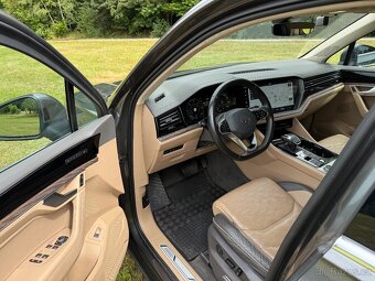 VW Touareg 3.0 TDI V6 210 kW výbava Atmosphere | Záruka - 14