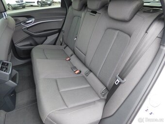 Audi e-tron 50 - 14