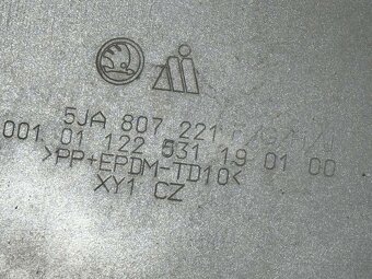 ŠKODA RAPID 17-20 LIFT nárazník + mřížky 5JA807221F/G/H/J - 14