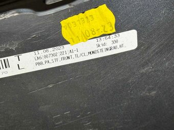 VW PASSAT B8 FACELIFT - náraznik 4xPDC - LA7C - 3G0807221E - 14