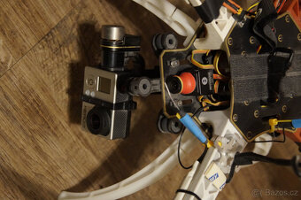 Dron Naza - 14