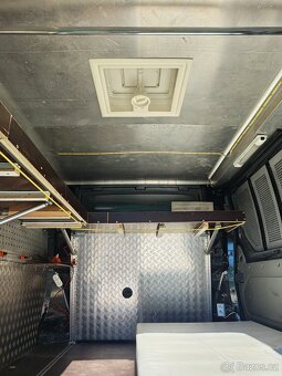 Opel Vivaro 2,0CDTI, rok 2008 - 14