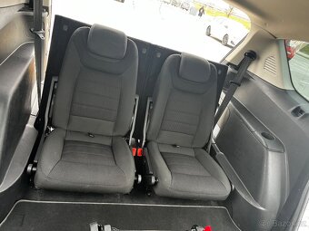 Ford S-Max 2,0 TDCi, 103Kw, 7 míst - 14