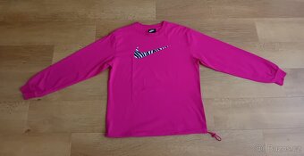 Nike dámská lehká mikina vel. S/M - 14
