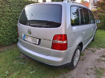 VW Touran 2.0 TDI 103kw Klima Model 2006 - 14