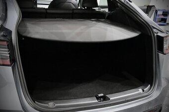 Tesla Model Y Long Range Dual Motor AWD  REZERVOVÁNO - 14