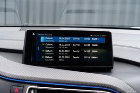 BMW i8 Coupe facelift 275 kW - 14