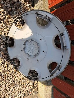 ORIG. POKLICE VW 16",POUZE 1 KS, ORIG. ČÍSLO 1T0601147B RGZ - 14