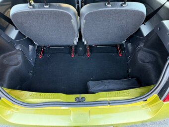 Renault Twingo 2 1.2 43kw 2009 rok nová Stk, klima - 14