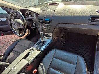 Prodám bílý MB C220 r.v.2/2009 combi - 14