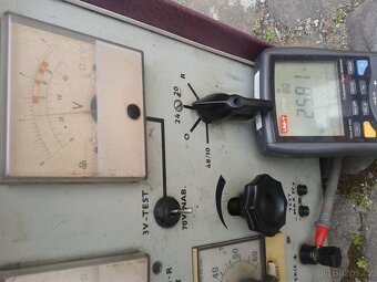 Nabíječ NB22E Autonabiječka / Nabíječ baterií 12-24V/40V - 14