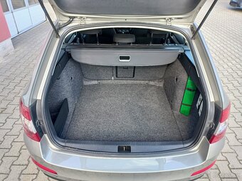 ŠKODA OCTAVIA 2,0 TDI DSG AMBITION pěkné auto bez koroze - 14