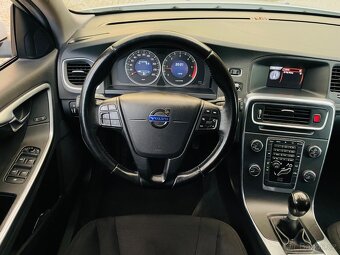 Volvo V60 2.0D 120KW 5VÁLEC MANUÁL CITY SAFETY BLUETOOTH - 14